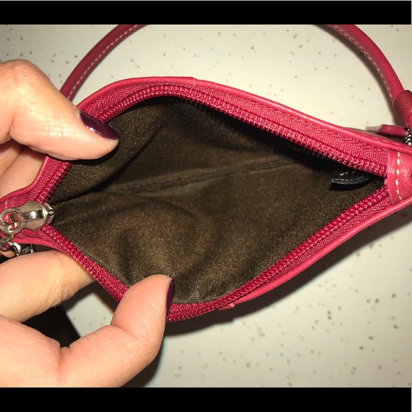Coach wristlet. Nwt - Picture 3 of 3
